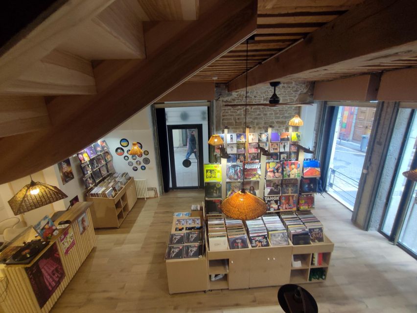 Lyon Croix Rousse: Wine Tasting & Record Shops Tour - Tour Details