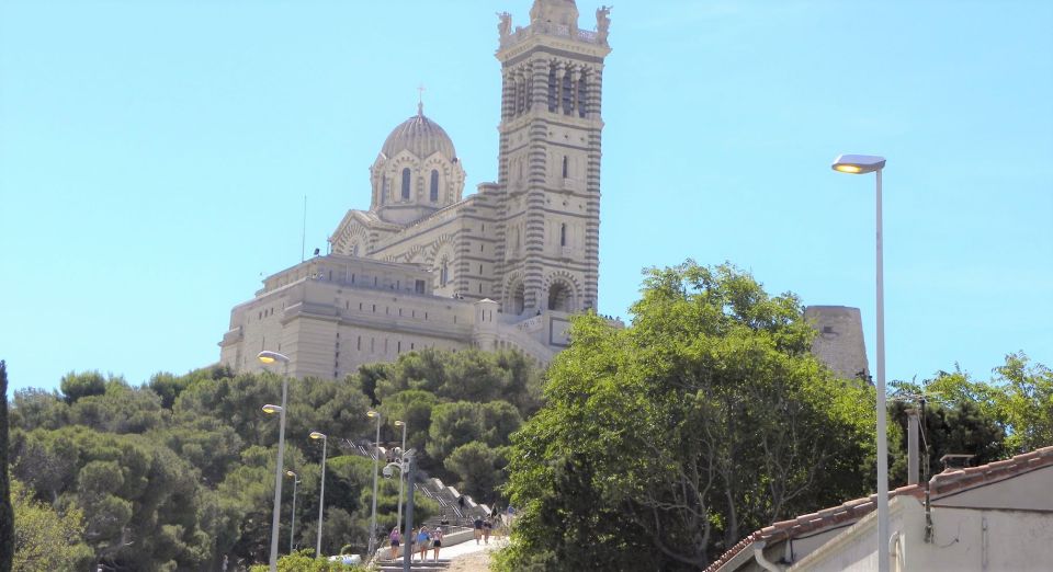 Marseille: Self-guided Like a Local Highlights Day Tour - Immersive Tour Experience