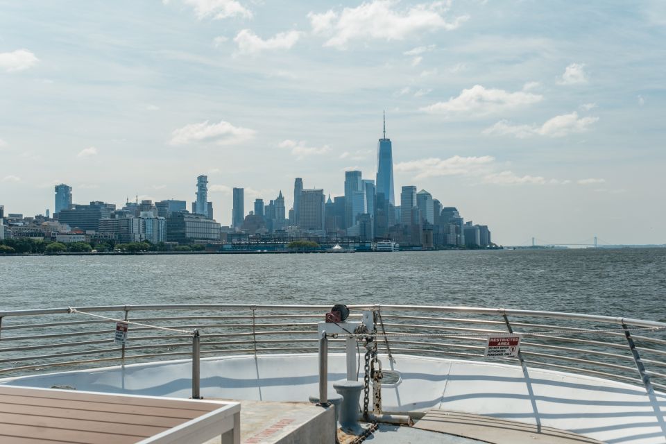 NYC: Luxury Brunch, Lunch or Dinner Harbor Cruise - Dress Code and Cruise Policies