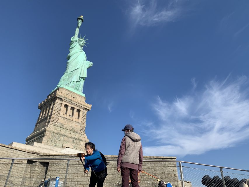 NYC: Statue of Liberty Guided Private Group or Family Tour - Tour Accessibility