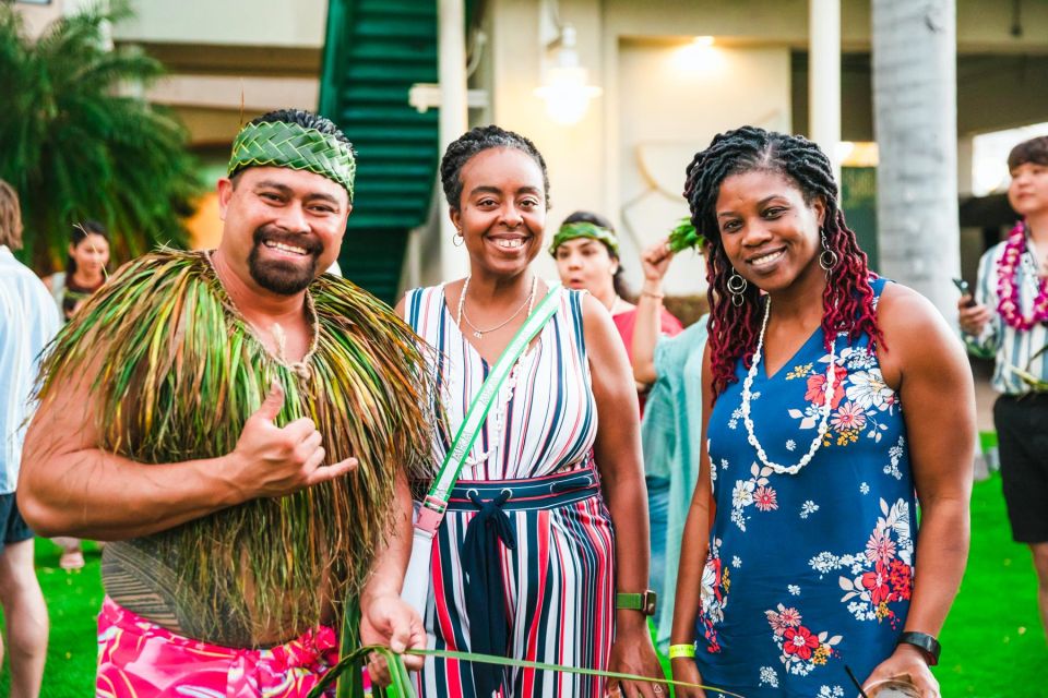 Oahu: Ka Moana Luau Dinner and Show at Aloha Tower - Polynesian Sword of Fire