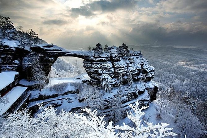 Pravcicka Gate & Bastei Bridge Winter National Park Tour From Prague - Tour Reviews and Ratings