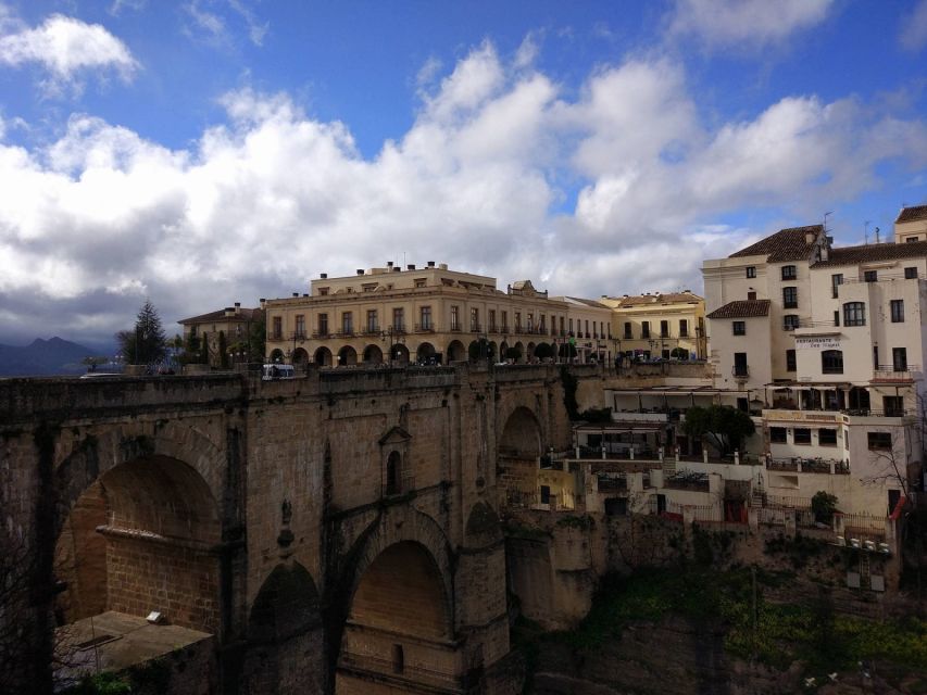 Pueblos Blancos & Ronda: Private Full-Day Tour From Seville - Private Transfer and Professional Guide