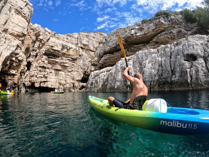 Pula: Sea Cave Kayak Tour With Snorkeling and Swimming - Photo Opportunities