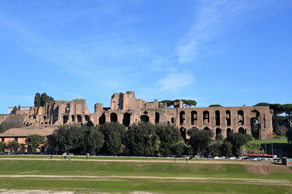 Rome: Vatican, Colosseum & Main Squares Tour W/ Lunch & Car - Lunch at Local Restaurant