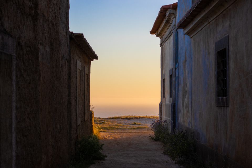 Sesimbra and Arrábida National Park Tour With Wine Tasting - Important Information