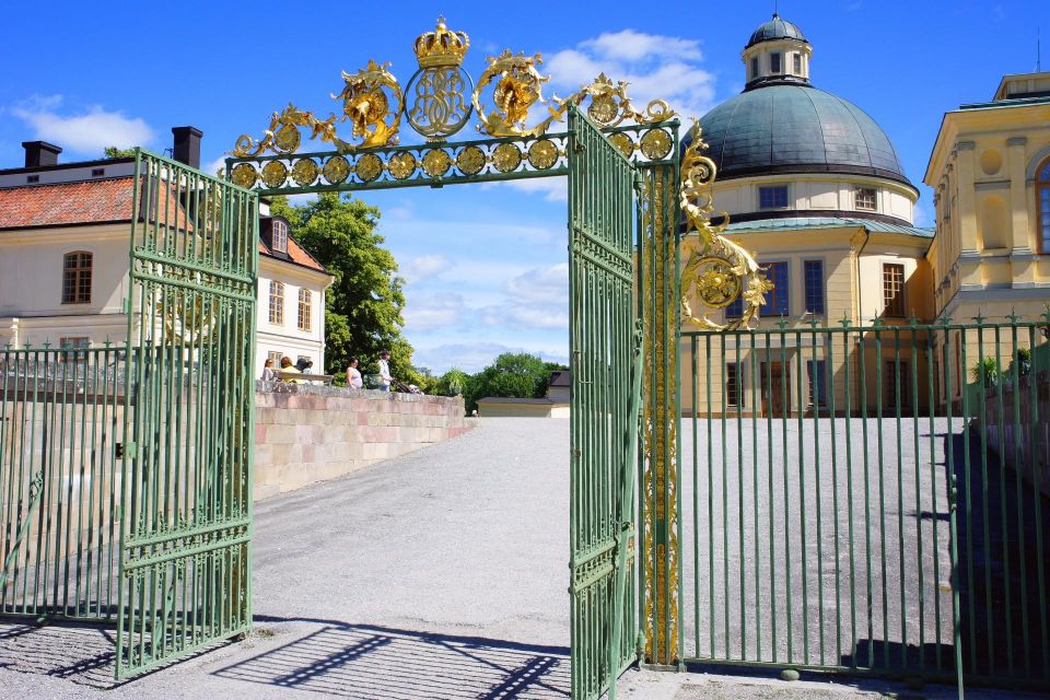 Skip-the-line Drottningholm Palace Stockholm Tour by Ferry - Explore the Chinese Pavilion