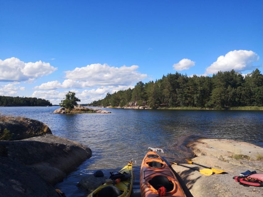 Stockholm: Morning Kayak Tour in the Archipelago + Lunch - Organic Lunch and Fika