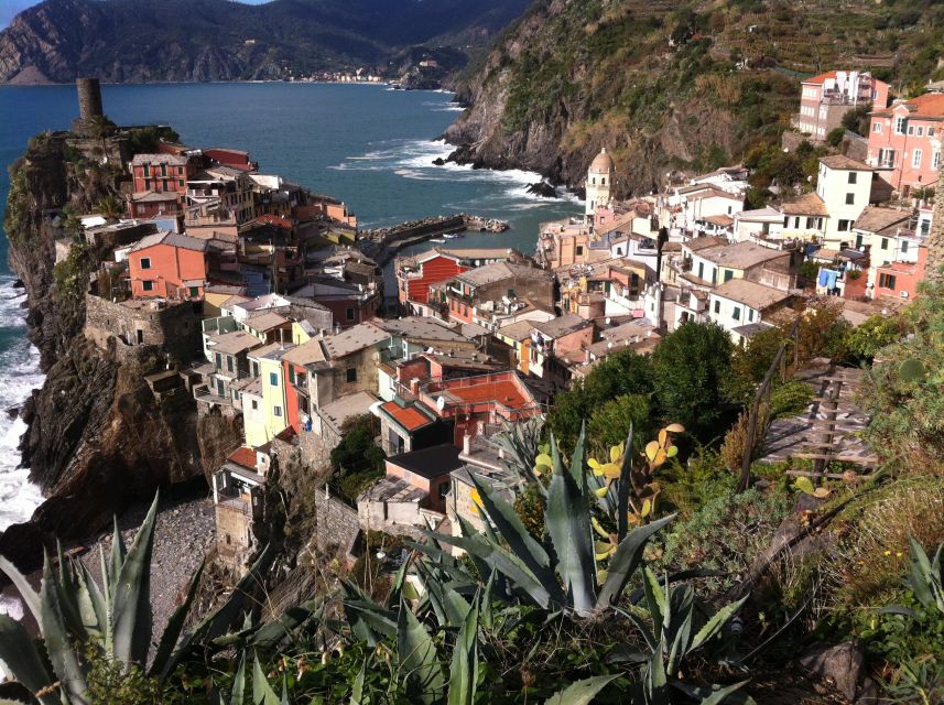 The Charm of Cinque Terre: Tour by Minivan From Florence - Dining and Restaurant Recommendations