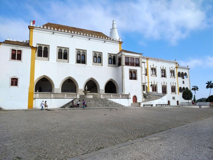 Tour Sintra, Azenhas Do Mar, Cabo Da Roca and Cascais - Frequently Asked Questions