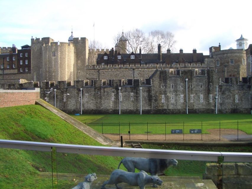 Tower of London Kid-Friendly Private Tour - Frequently Asked Questions