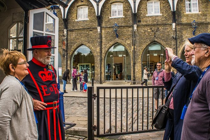 Tower of London Tour With a Beefeater Private Meet & Greet - Pricing & Booking