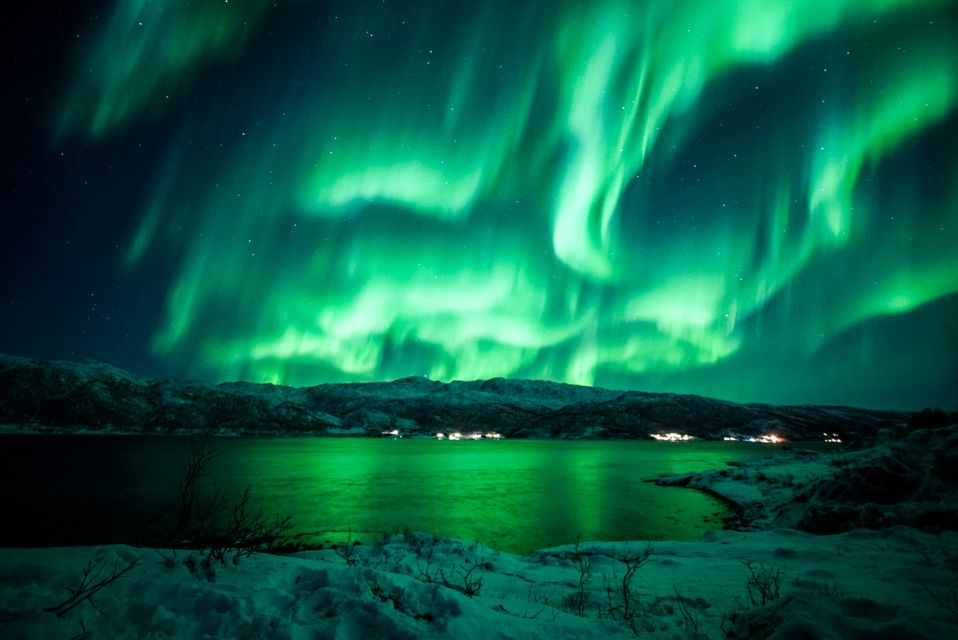 Tromsø: Northern Lights Chase Minibus Tour With Campfire - Photography Advice