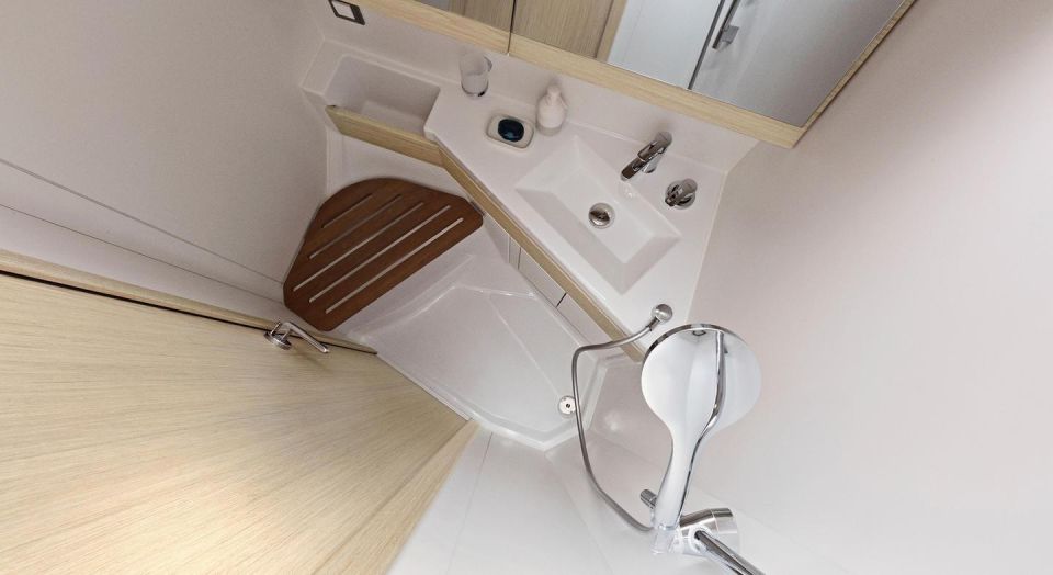 5-Day Crewed Charter The Discovery Beneteau Oceanis 46.1 - Frequently Asked Questions