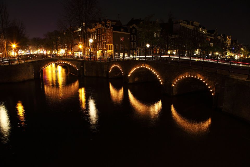 Amsterdam: Private Evening Canal Cruise With Prosecco - Frequently Asked Questions