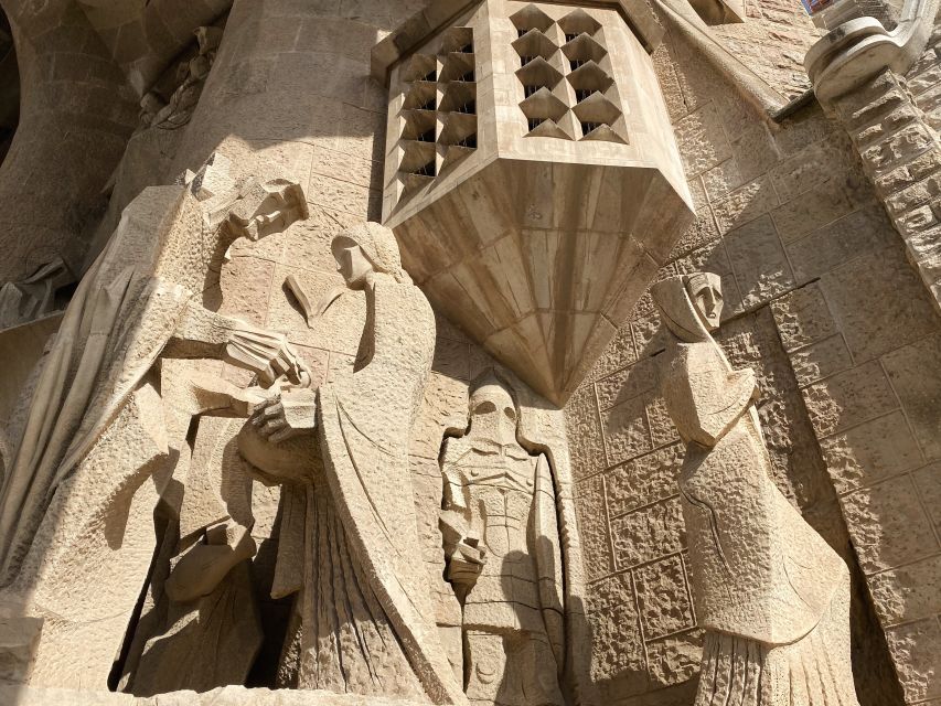 Barcelona: Gothic Quarter and Sagrada Familia Private Tour - Recap