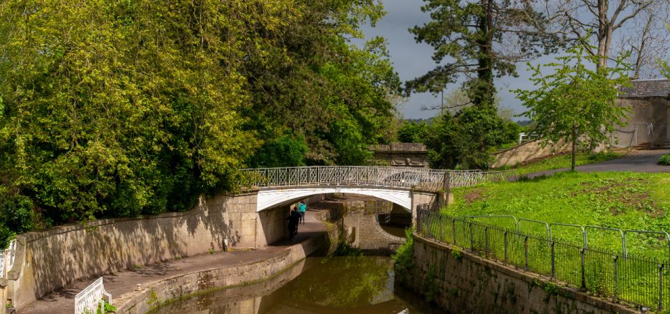 Bath : 2 Hour Historic Walking Tour With An App - Frequently Asked Questions