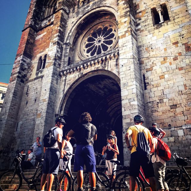 Lisbon: City Highlights and Viewpoints E-Bike Tour - Included Amenities