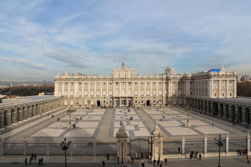 Madrid: Royal Palace Private Tour With Skip-The-Line Tickets - Recap