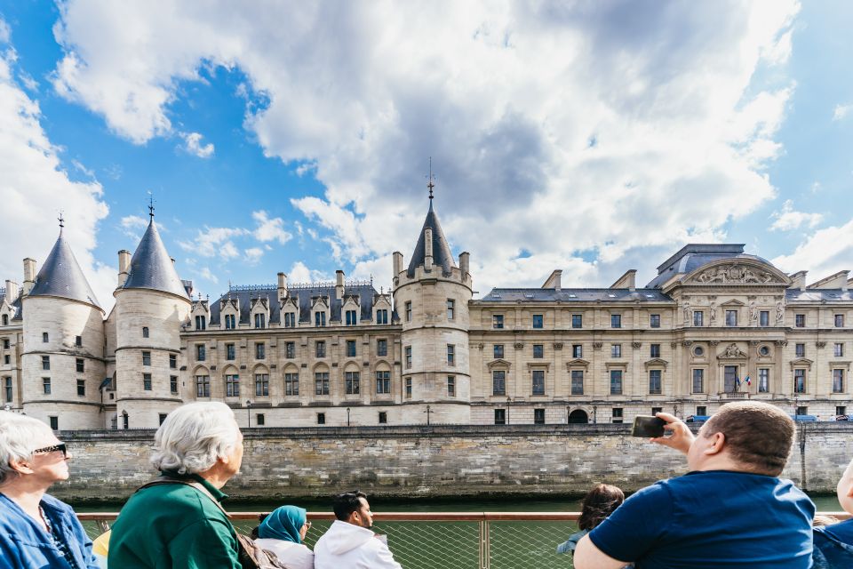 Paris: 1-Hour River Seine Cruise With Audio Commentary - Frequently Asked Questions