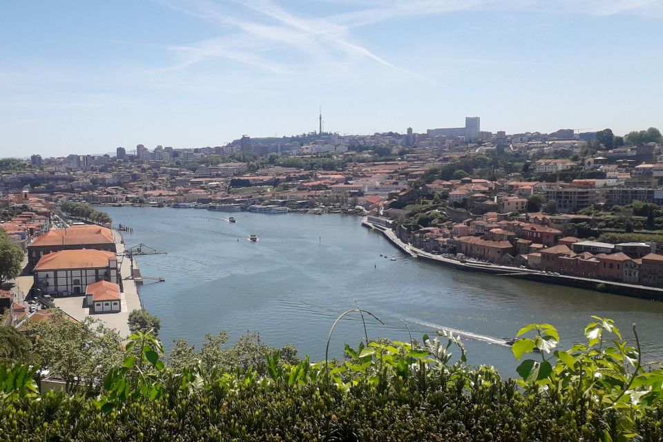 Porto Riverbank Tour on an E-Bike: Atlantic Coast, Gardens - Frequently Asked Questions