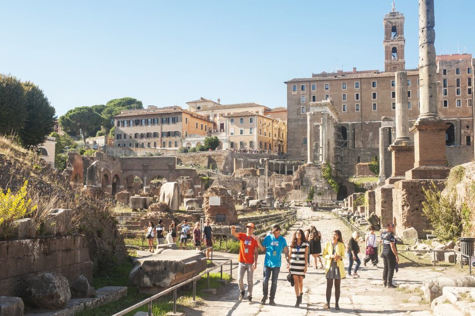 Rome: Colosseum Arena, Roman Forum and Navona Private Tour - Frequently Asked Questions