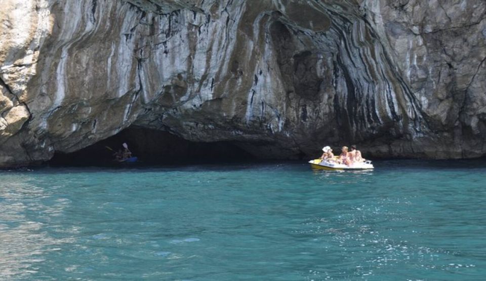 Sperlonga: Private Boat Tour to Gaeta With Pizza and Drinks - Frequently Asked Questions