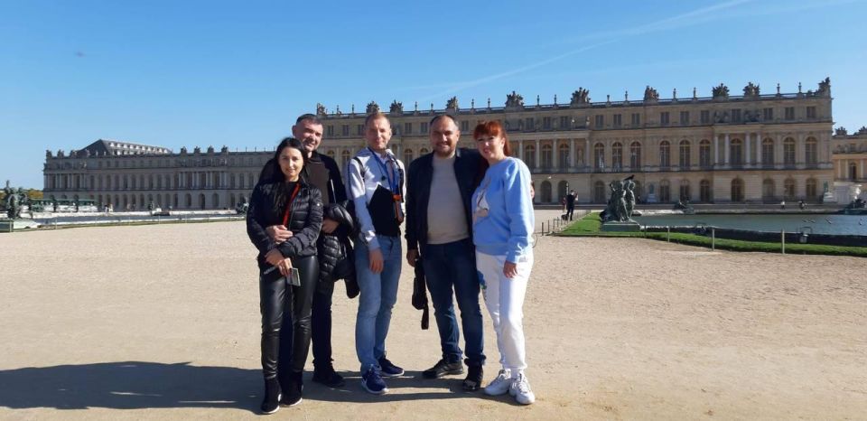 Versailles in Mini Groups From Paris With Skip the Line - Frequently Asked Questions