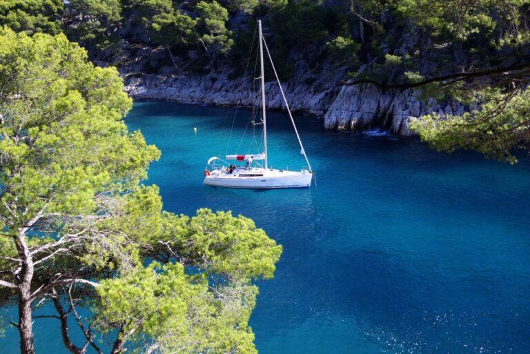 Aix En Provence: Cassis Boat Ride And Wine Tasting Day Tour Key Points