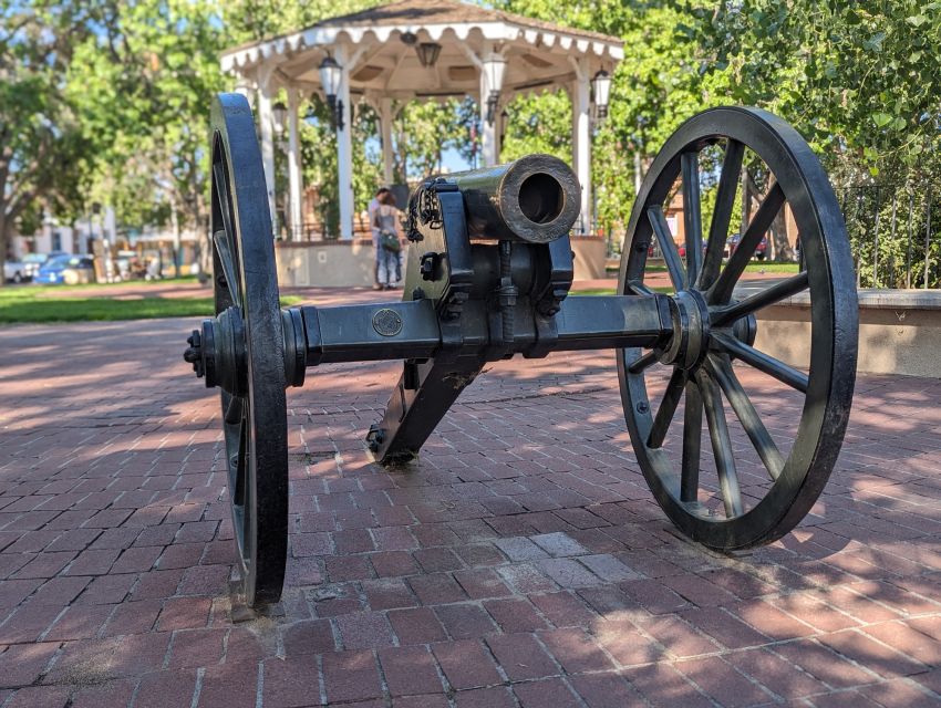 Albuquerque Scavenger Hunt Walking Tour and Game - Key Points