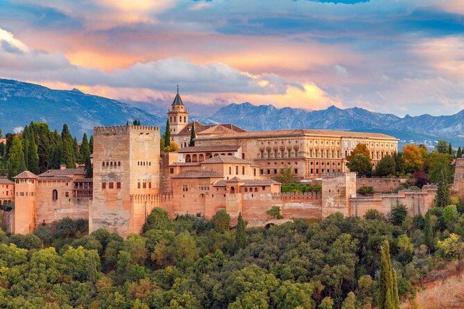 Alhambra and Nasrid Palaces: Private Tour Through the Senses - Key Points