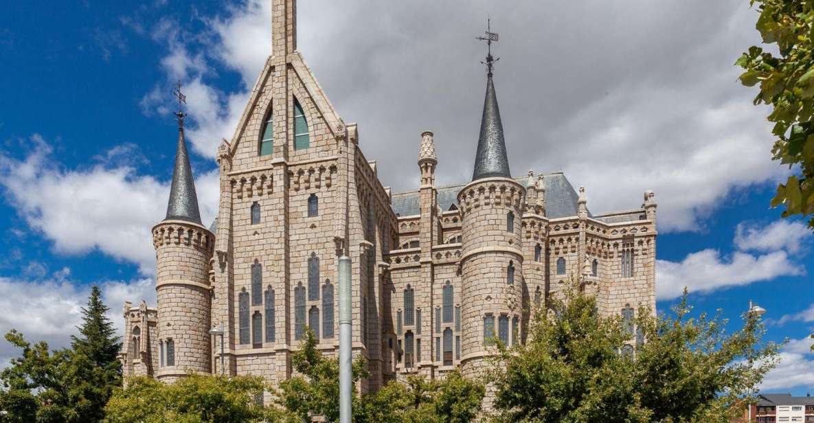 Astorga Episcopal Palace Ticket & In-App Audio Tour (ENG) - Key Points