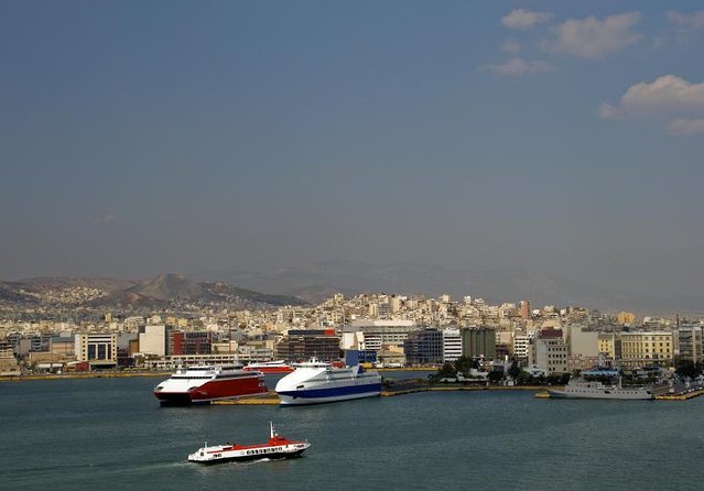 Athens Private Transfer: Central Athens to Piraeus Cruise Port - Key Points