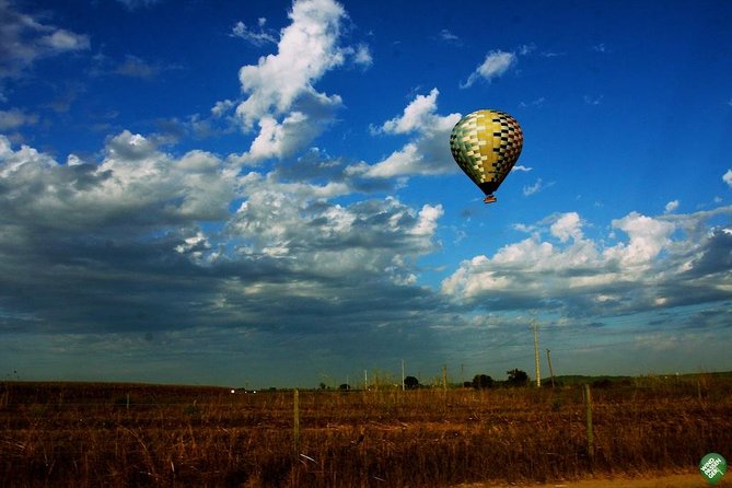 Balloon Ride With Complimentary Drink From Coruche - Key Points