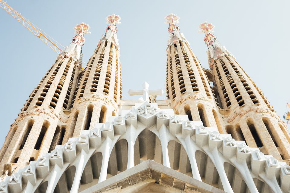 Barcelona: Sagrada Familia Guided Private Tour - Key Points