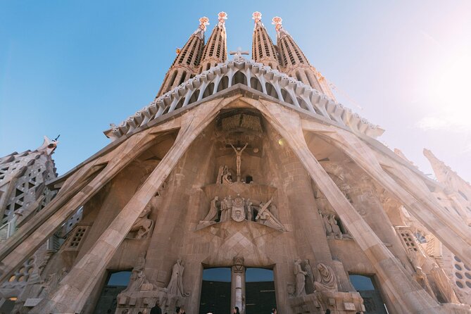 Barcelona: Sagrada Familia Semi-Private Guided Tour - Key Points