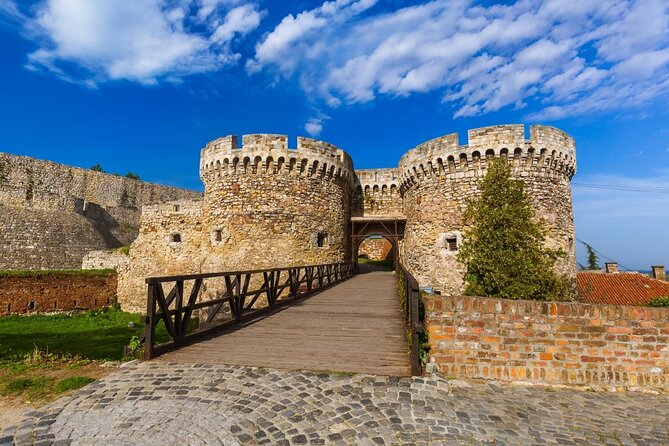 Belgrade Fortress Underground Tour W/Wine Along the River - Key Points