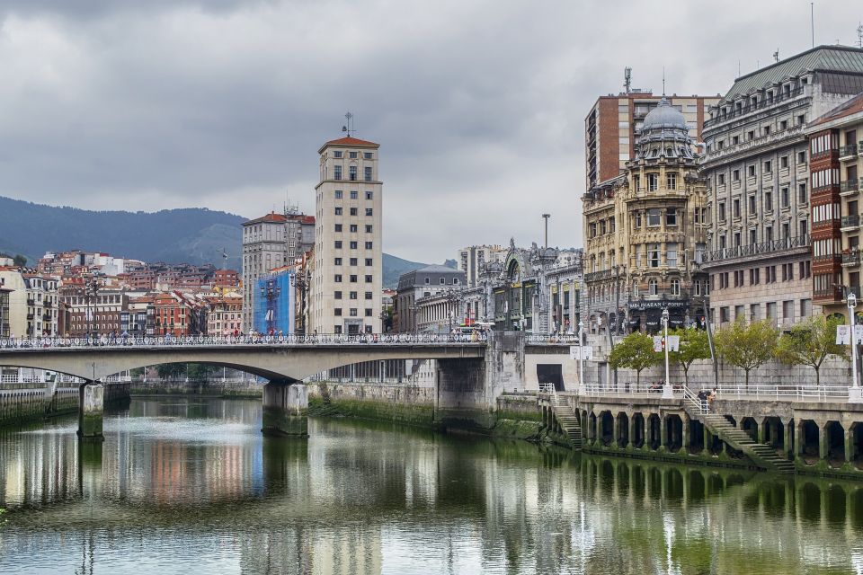 Bilbao - Private Historic Walking Tour - Key Points