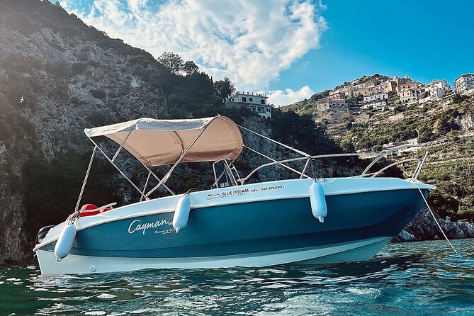 Boat Rental on the Amalfi Coast, Either Without a License or With a Skipper - Key Points