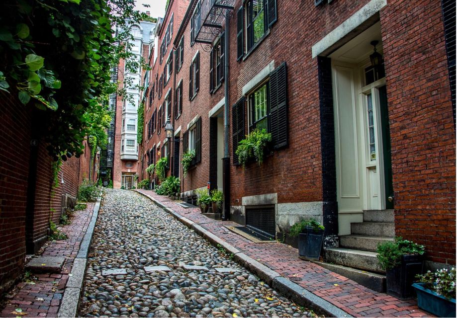 Boston: Private Driving Tour With a Local Guide - Key Points