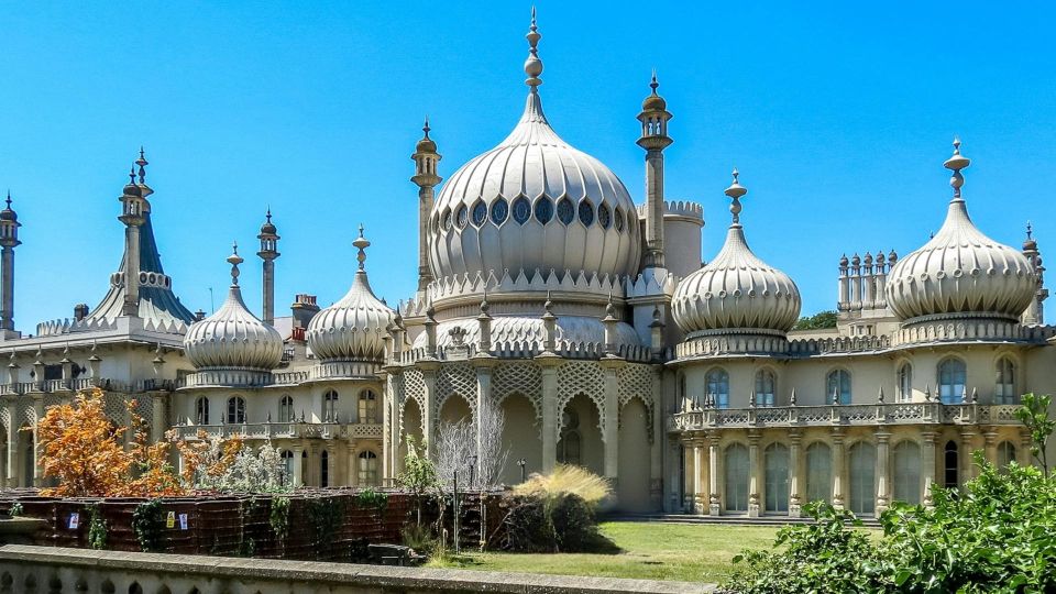 Brighton: Self-Guided City Walk & Immersive Treasure Hunt - Key Points