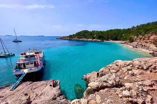 Cala Salada and Unspoiled North Beach Tour. Snorkelling and Aquarium - Key Points