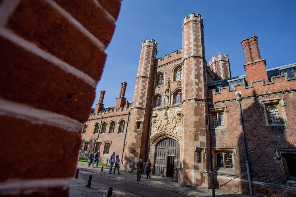 Cambridge: Alumni-Led Walking Tour W/Opt Kings College Entry - Key Points