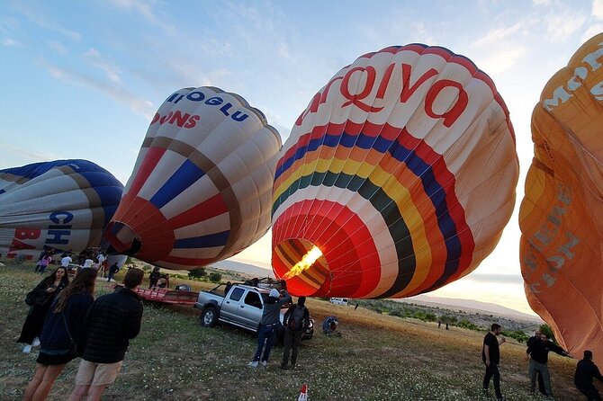 Cappadocia Hot Air Balloon Ride 18-24 Person With Transfer | Çat - Key Points