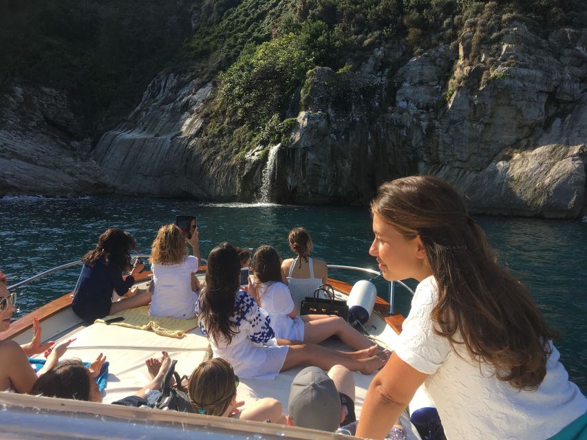 Capri: Private Boat Tour From Sorrento - Key Points