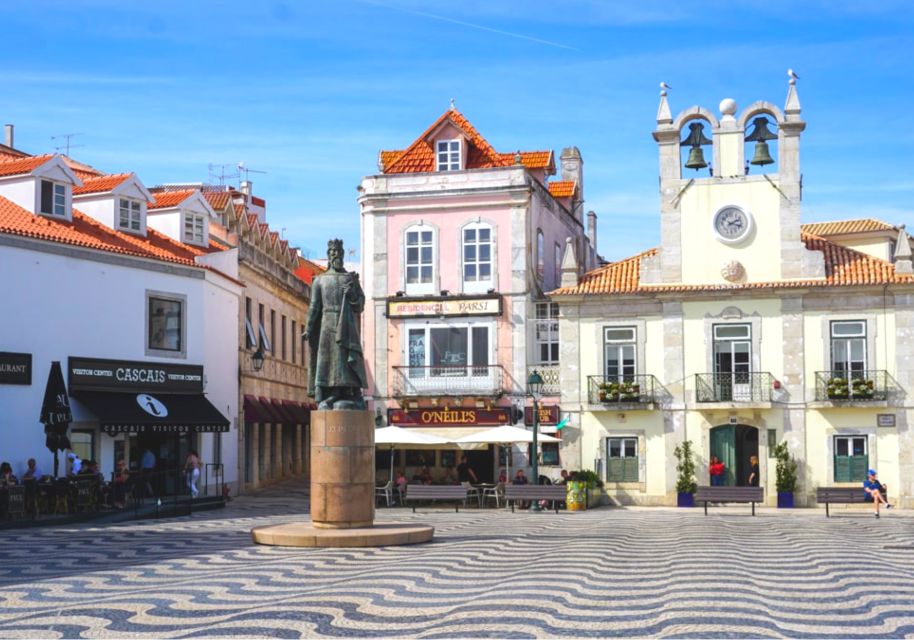 Cascais Scavenger: Hunt and Sights Self-Guided Tour - Key Points