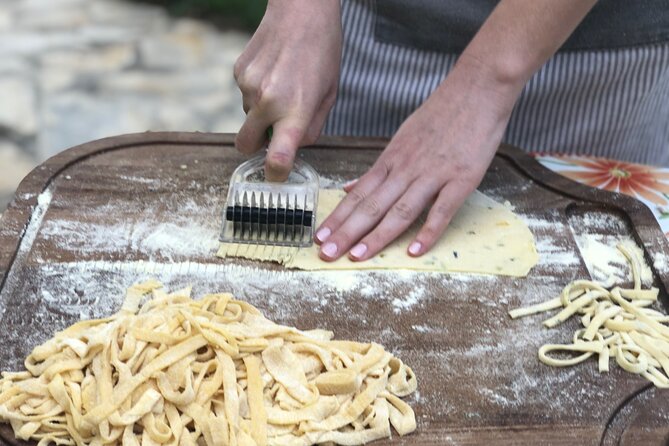 Cooking Class in a Historical Villa in Siena Province - Key Points