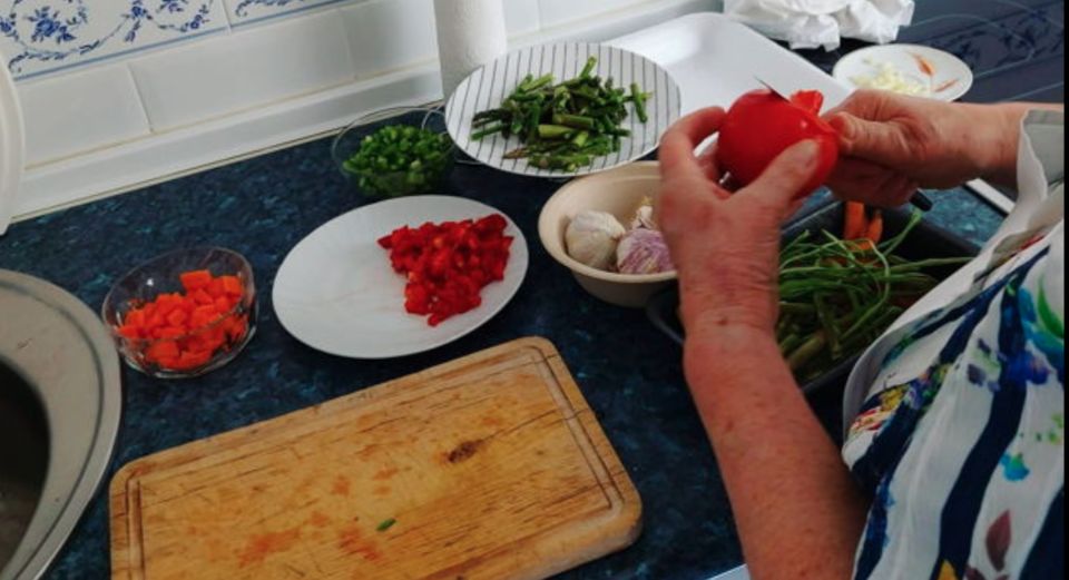 Cooking Class With My Spanish Grandma - Key Points