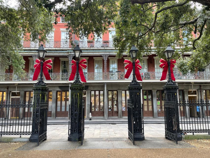 Crescent City Christmas: A Festive Tour of New Orleans - Key Points