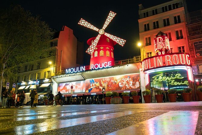 Dinner and Show at the Moulin Rouge With Champagne - Key Points